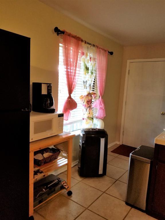 Charming Downstairs Unit Apartment โอกเฮิร์สต์ ภายนอก รูปภาพ