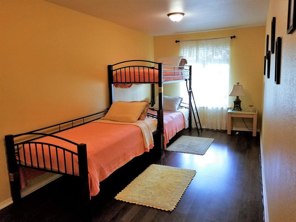 Charming Downstairs Unit Apartment โอกเฮิร์สต์ ภายนอก รูปภาพ