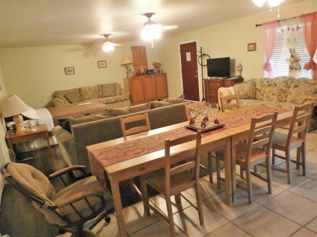 Charming Downstairs Unit Apartment โอกเฮิร์สต์ ภายนอก รูปภาพ